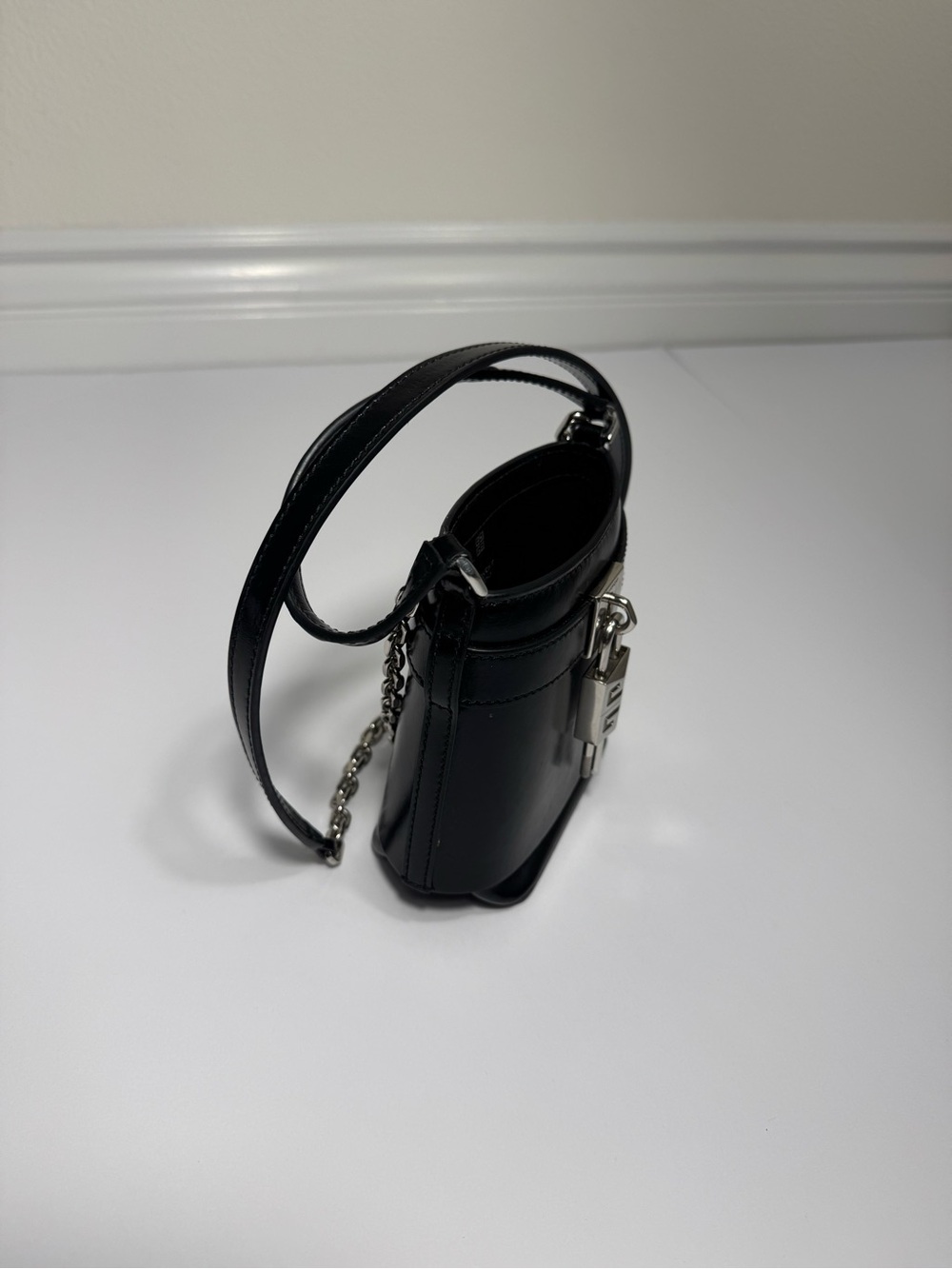Givenchy Mini Shark Lock Bucket Bag - Picture 5 of 16